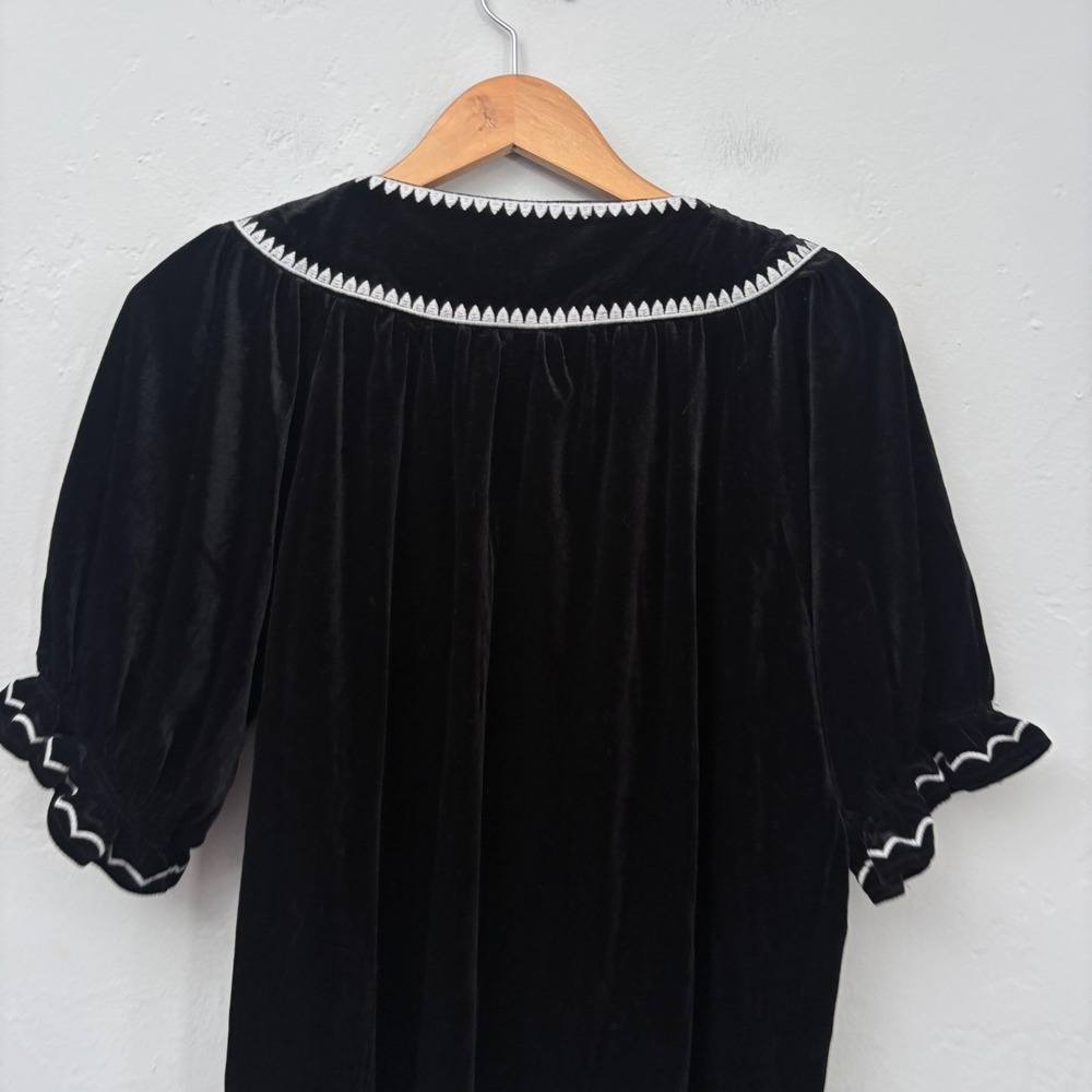 Fate Puff Sleeve Embroidered Velvet Top Women Size Medium Black New - Picture 10 of 12